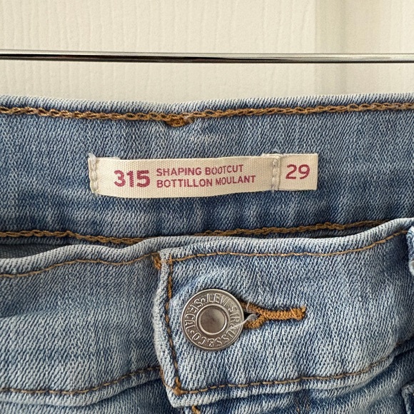 Levi’s 315 Shaping Bootcut, Size 29 - Picture 3 of 4
